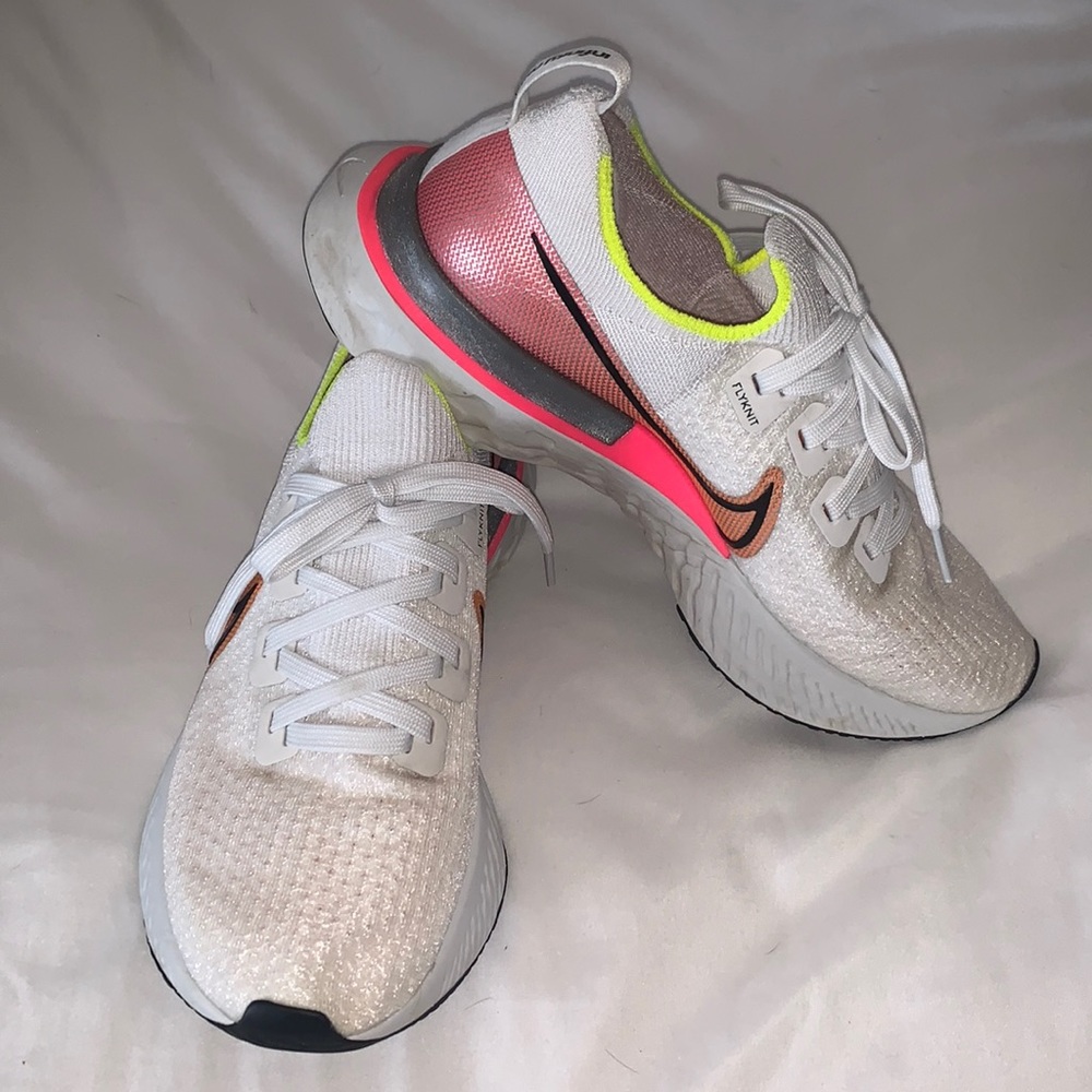 Nike fly knit running shoes